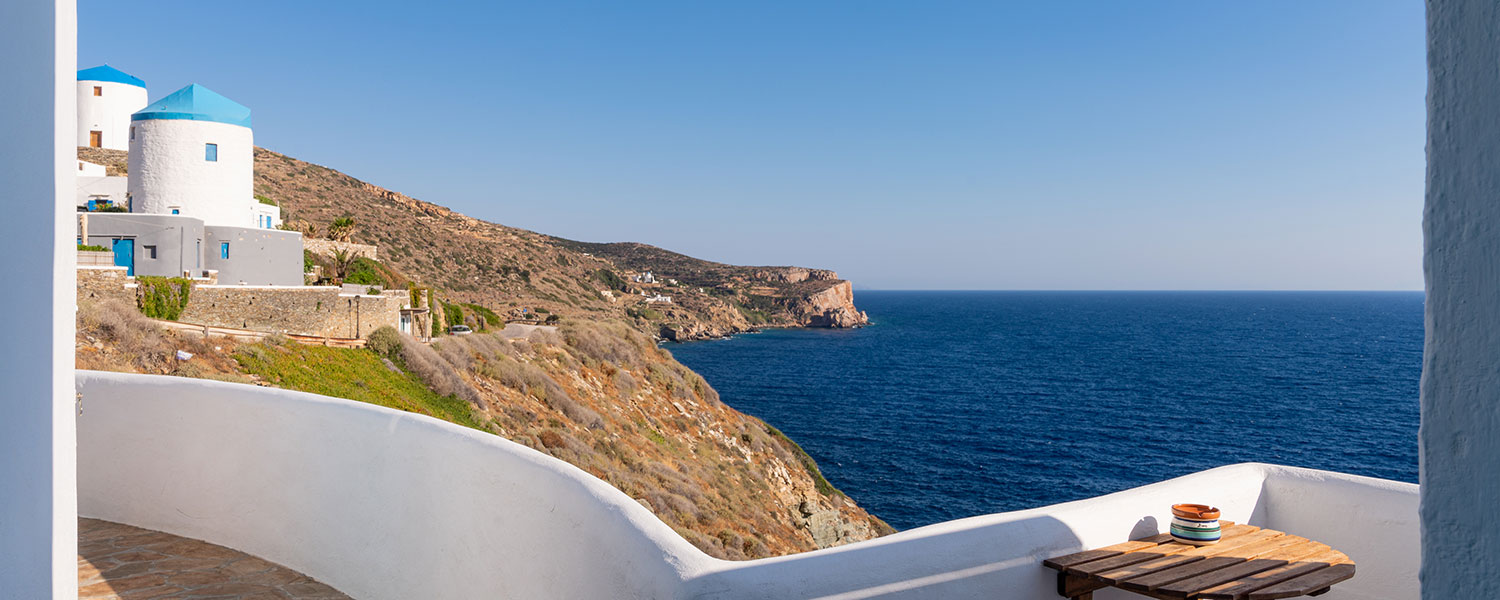 Studios in Sifnos with sea view